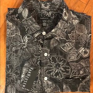 Men’s Hawaiian shirt